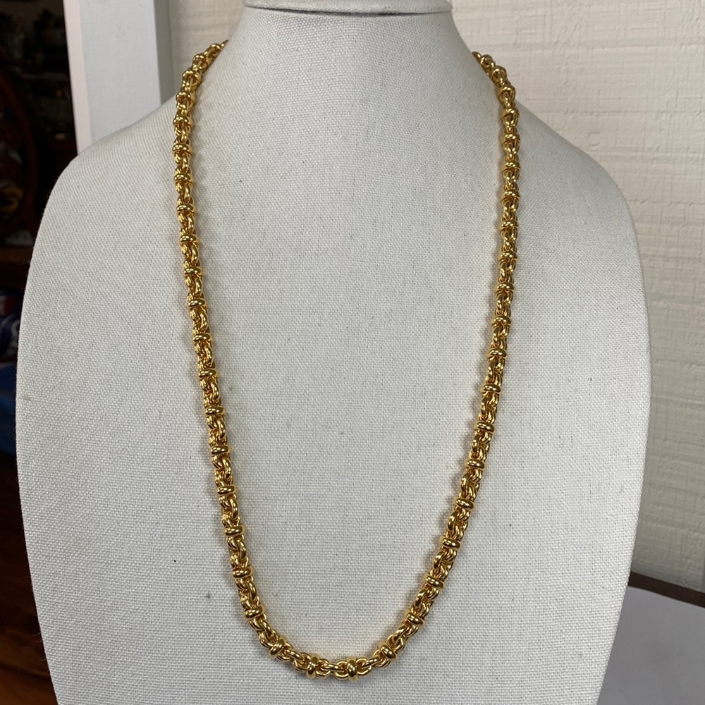 Vintage Pilar Crespi 80’s Goldtone contemporary necklace